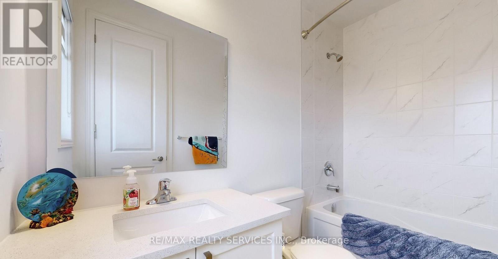 25 Bellflower Crescent, Adjala-Tosorontio, Ontario  L0G 1W0 - Photo 32 - N12926222