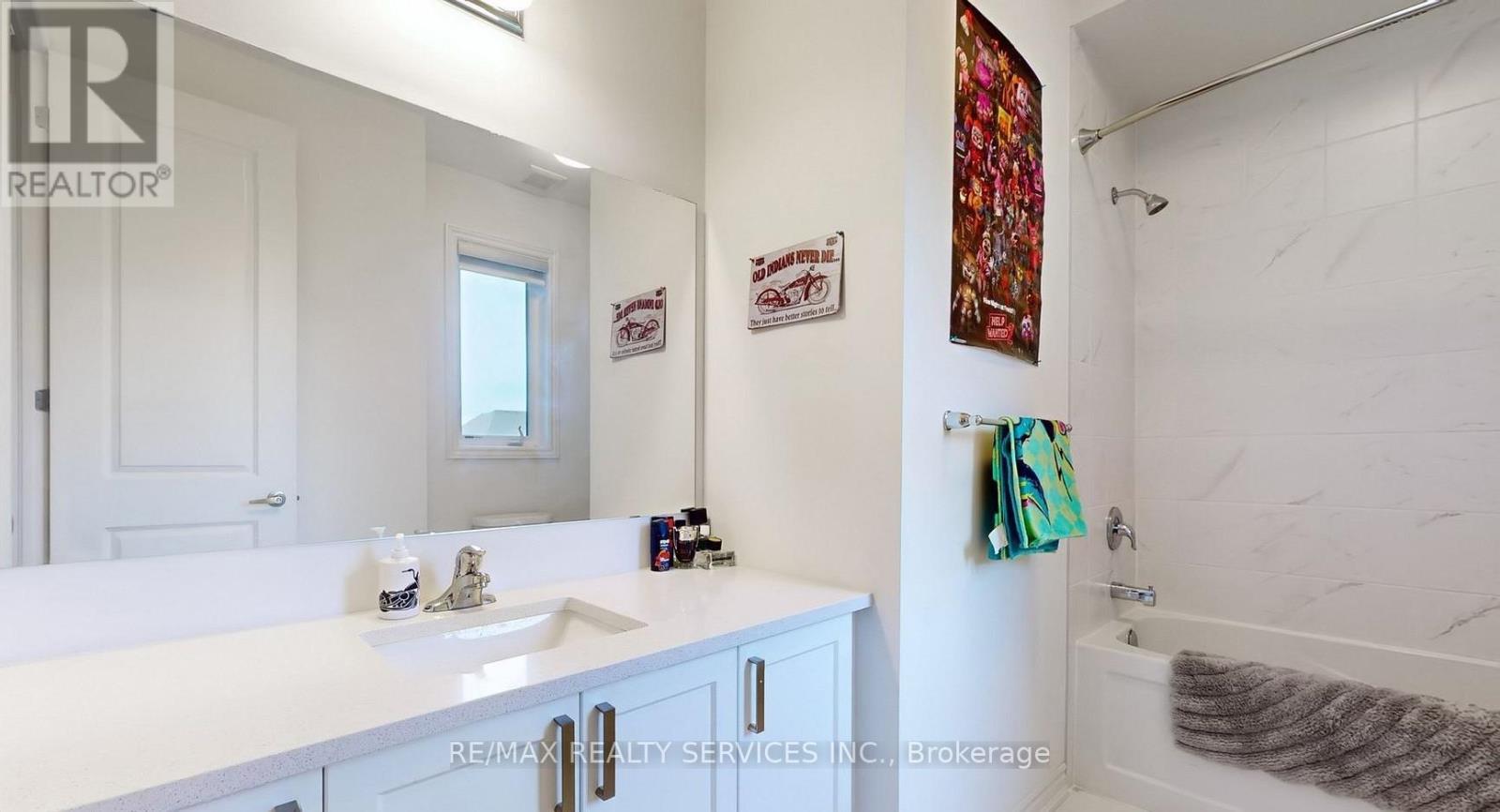 25 Bellflower Crescent, Adjala-Tosorontio, Ontario  L0G 1W0 - Photo 35 - N12926222