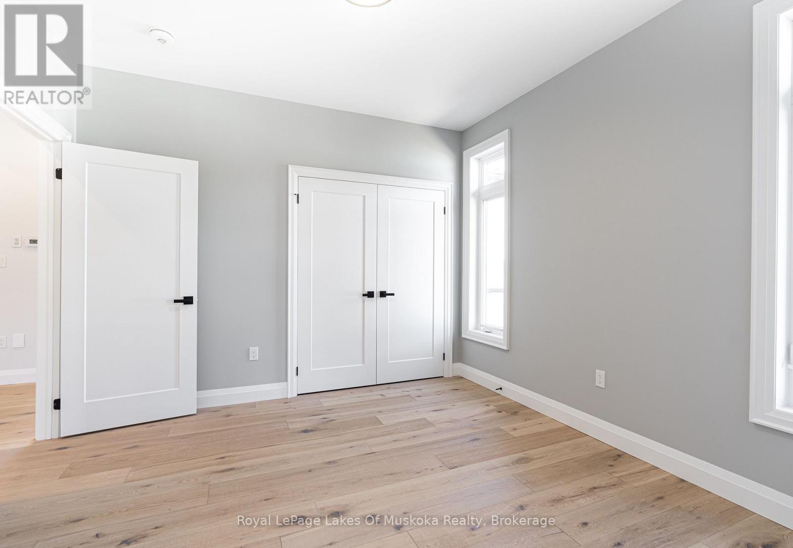 21 Henry Ball Court, Oro-Medonte, Ontario  L0K 2G1 - Photo 15 - S12926300