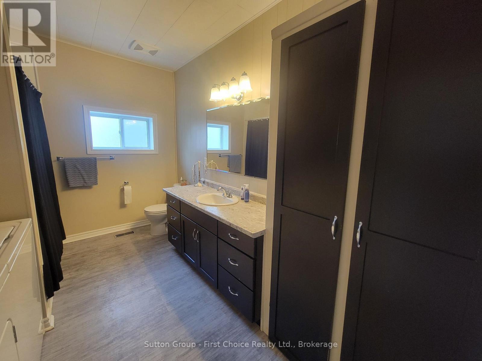 30 King Street N, South Huron (Stephen), Ontario  N0M 1M0 - Photo 18 - X12926280