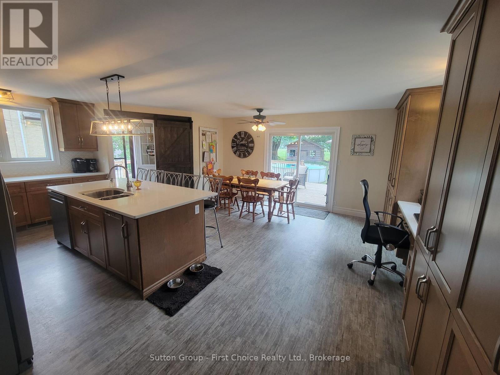 30 King Street N, South Huron (Stephen), Ontario  N0M 1M0 - Photo 7 - X12926280