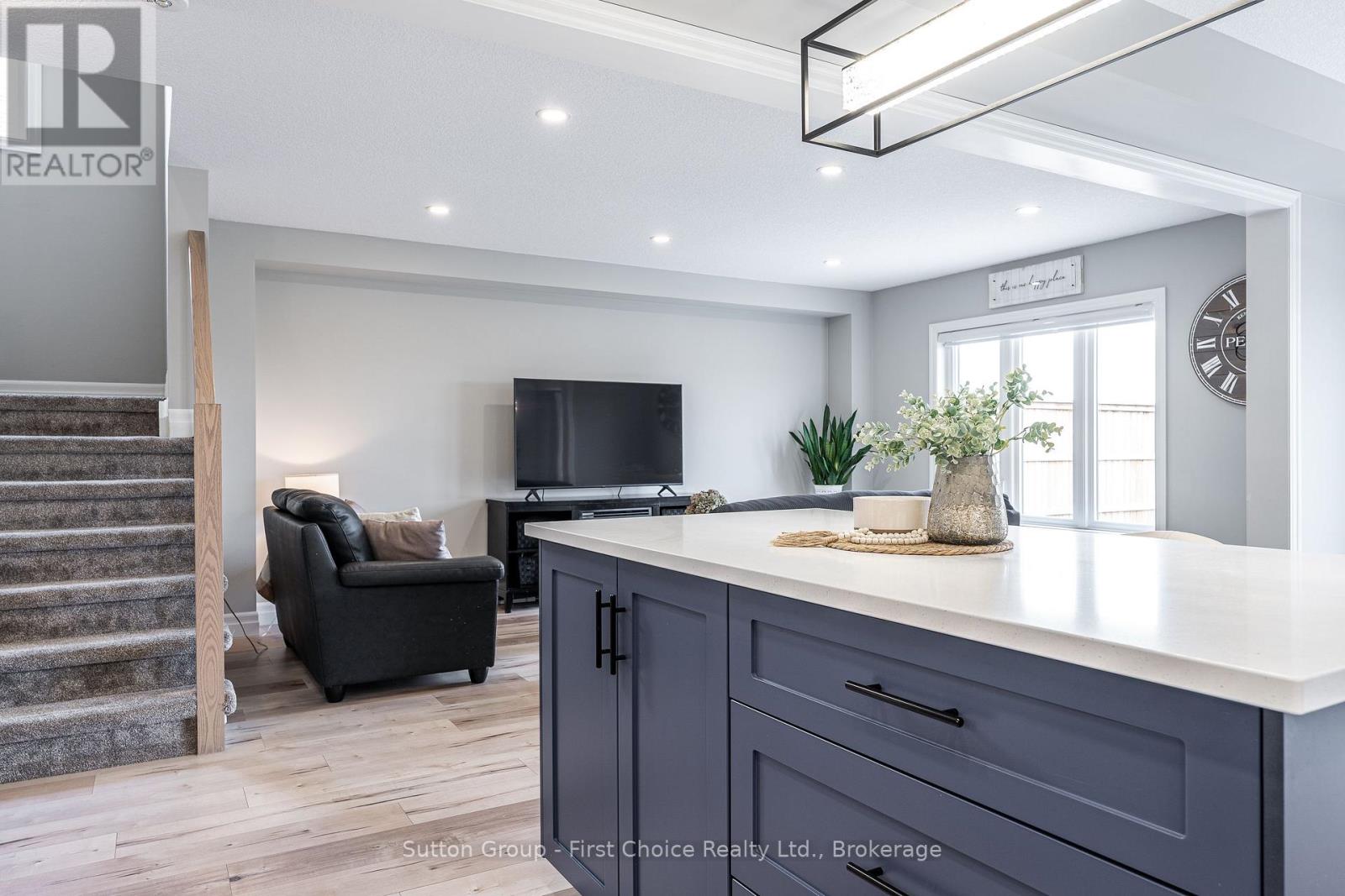 236 Bradshaw Drive, Stratford, Ontario  N5A 0G5 - Photo 12 - X12926398