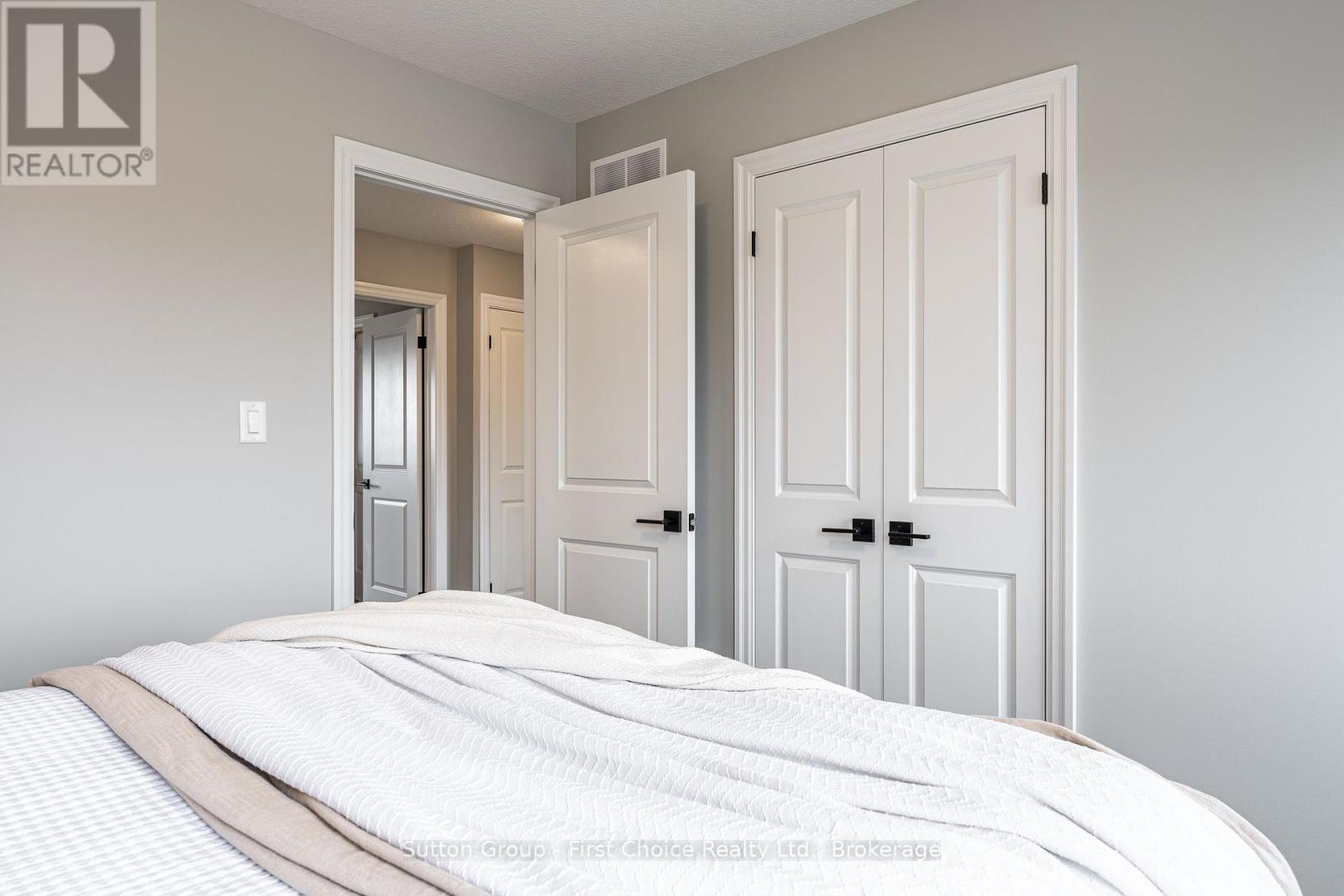 236 Bradshaw Drive, Stratford, Ontario  N5A 0G5 - Photo 23 - X12926398