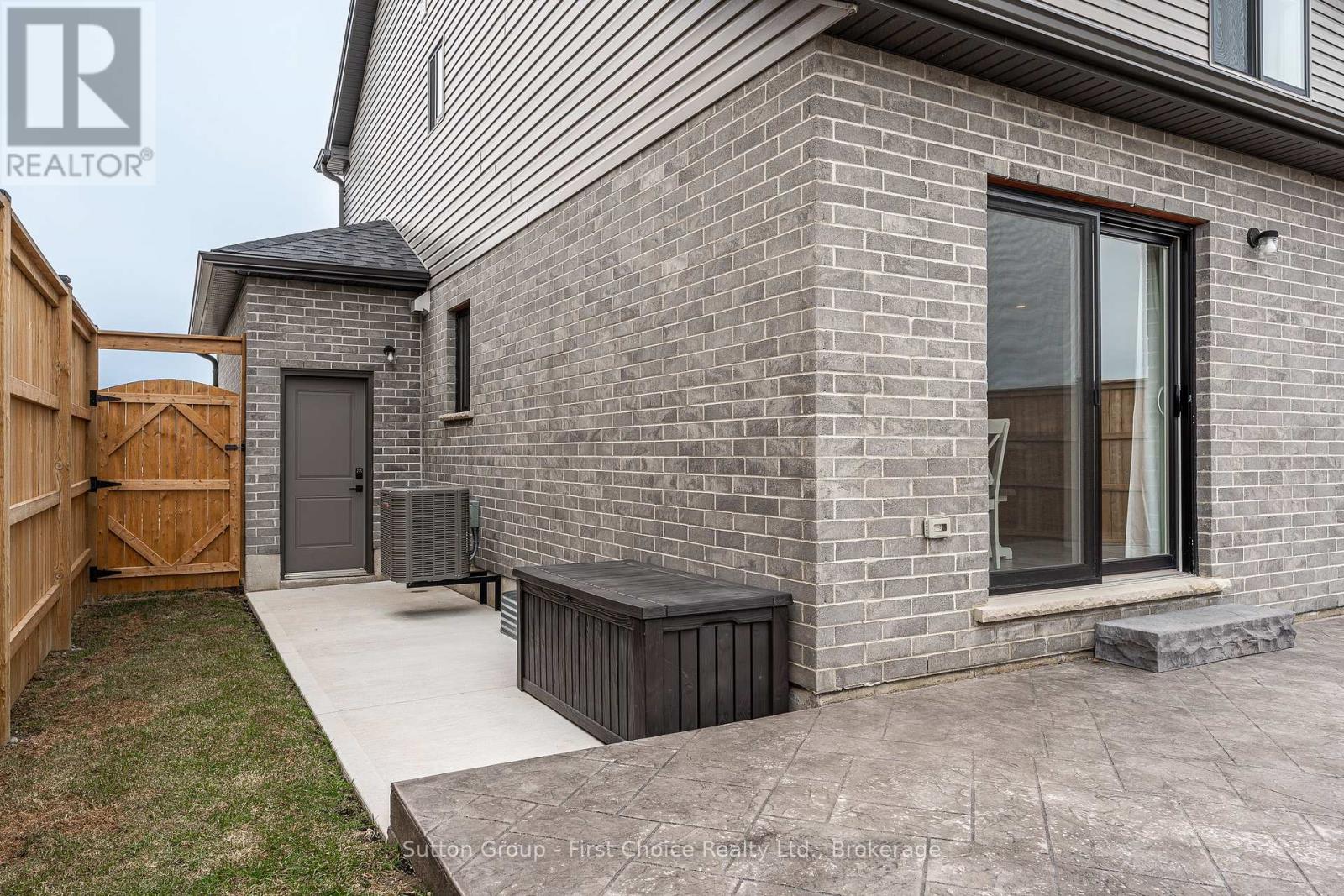 236 Bradshaw Drive, Stratford, Ontario  N5A 0G5 - Photo 38 - X12926398