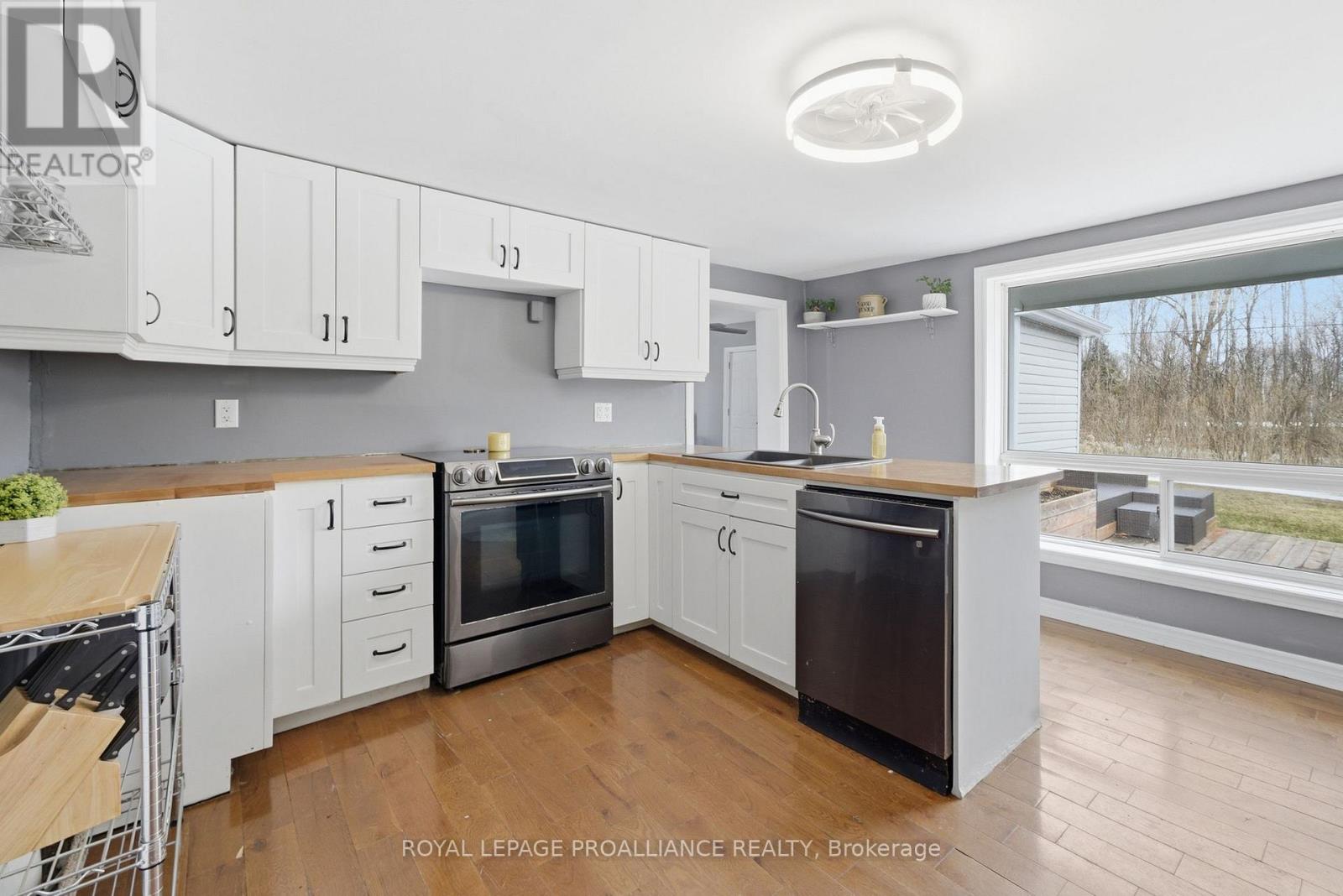 1957 Read Road, Tyendinaga, Ontario  K0K 2Y0 - Photo 13 - X12926388