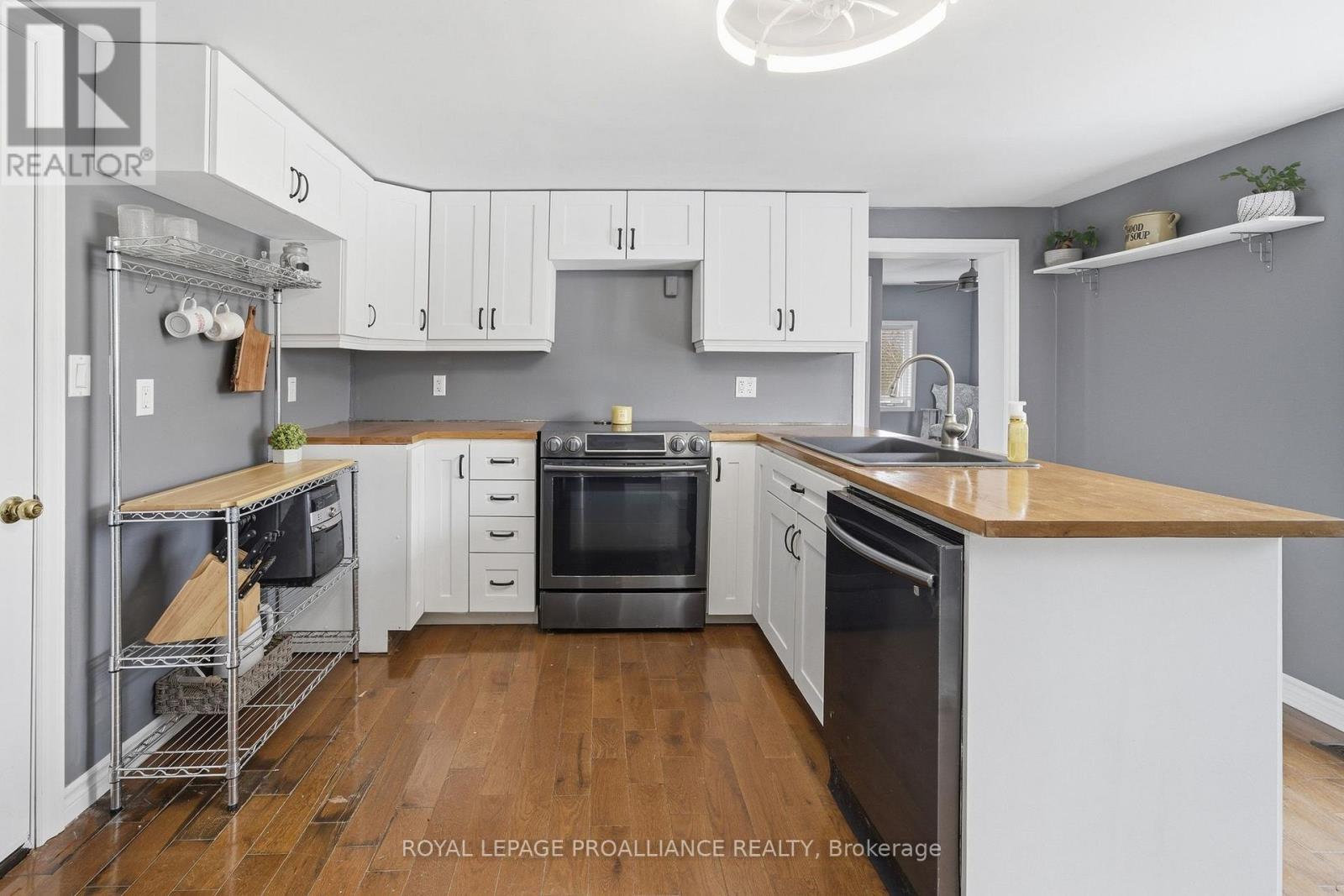 1957 Read Road, Tyendinaga, Ontario  K0K 2Y0 - Photo 14 - X12926388