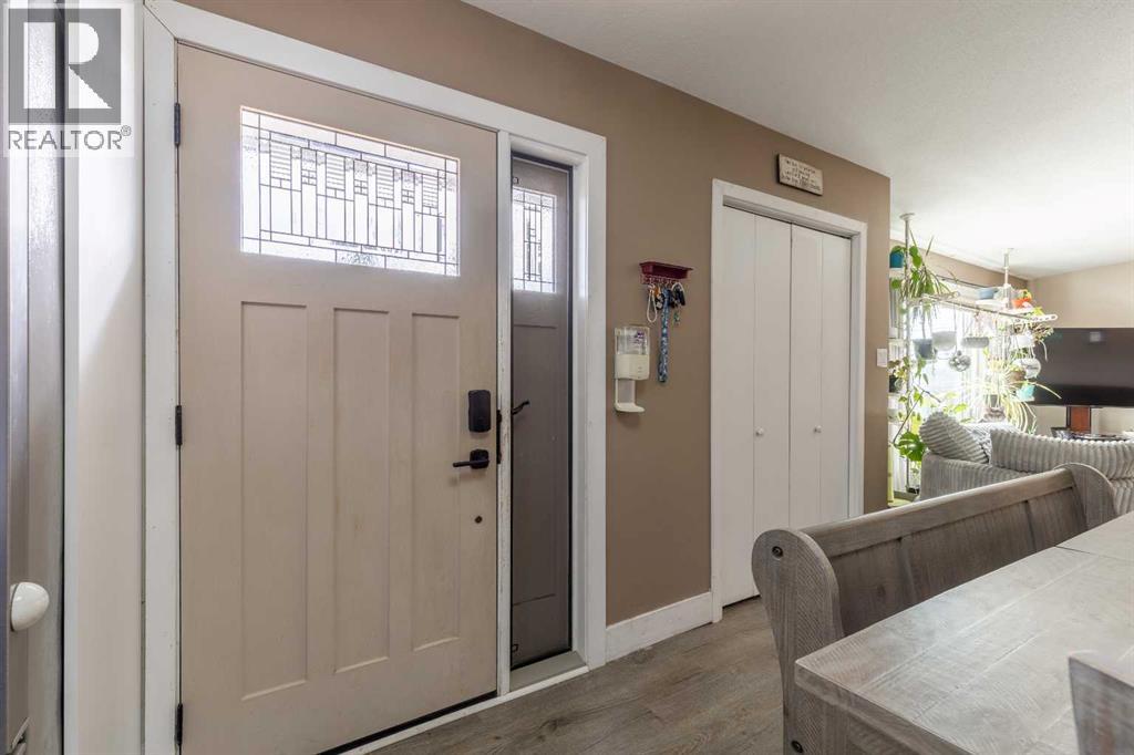 1907 7a Avenue N, Lethbridge, Alberta  T1H 0Z8 - Photo 6 - A2292410