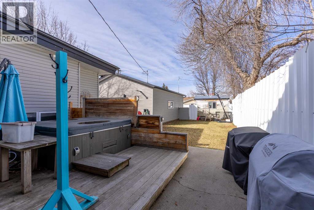 1907 7a Avenue N, Lethbridge, Alberta  T1H 0Z8 - Photo 33 - A2292410