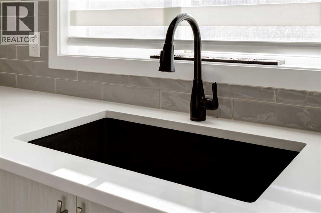 577 Masters Road SE, Calgary, Alberta  T3M 2W3 - Photo 17 - A2278769