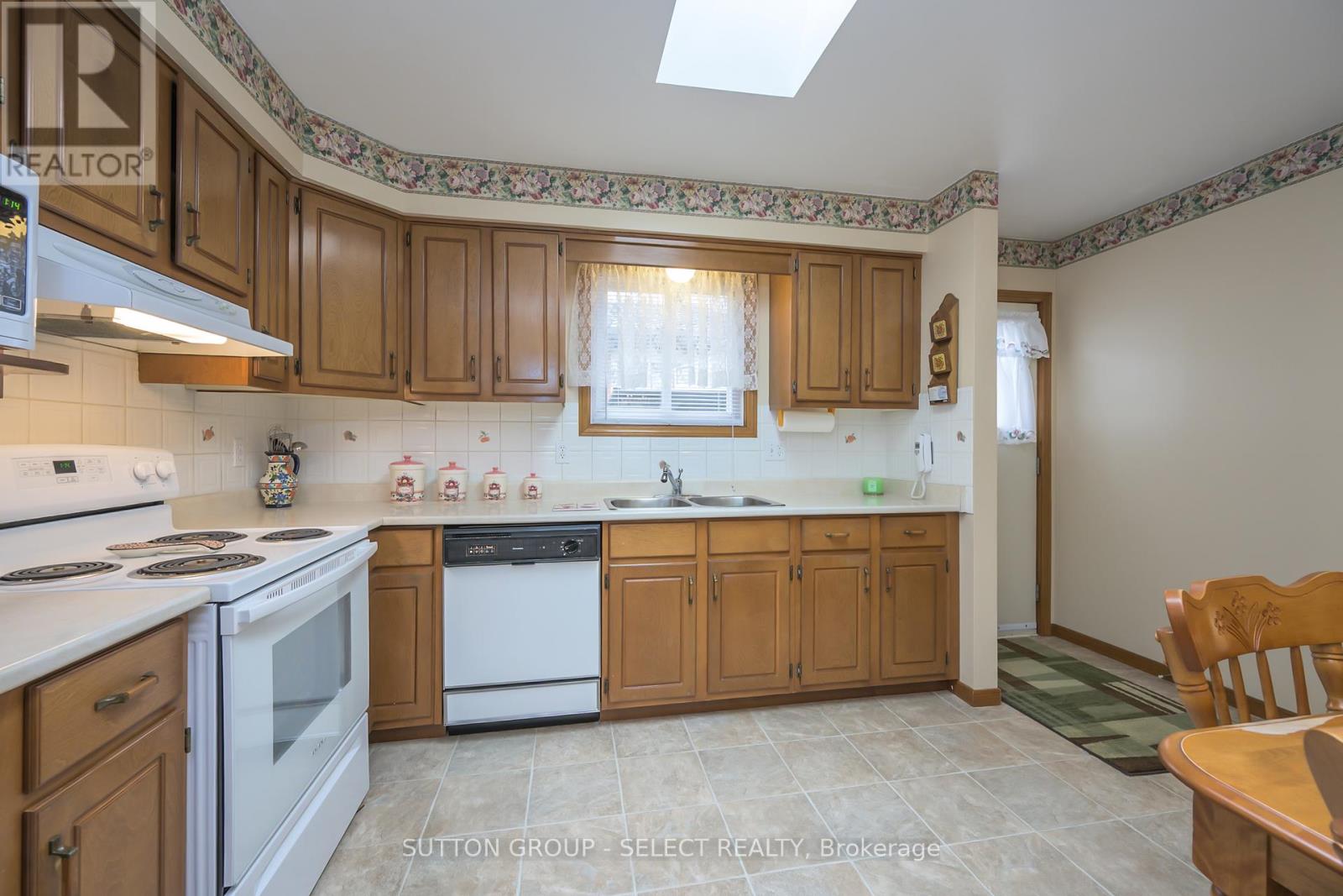 56 Buchan Road, London East, Ontario  N5V 1L2 - Photo 15 - X12926400