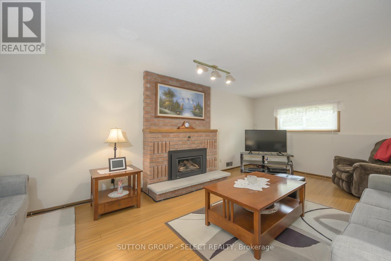 56 Buchan Road, London East, Ontario  N5V 1L2 - Photo 27 - X12926400