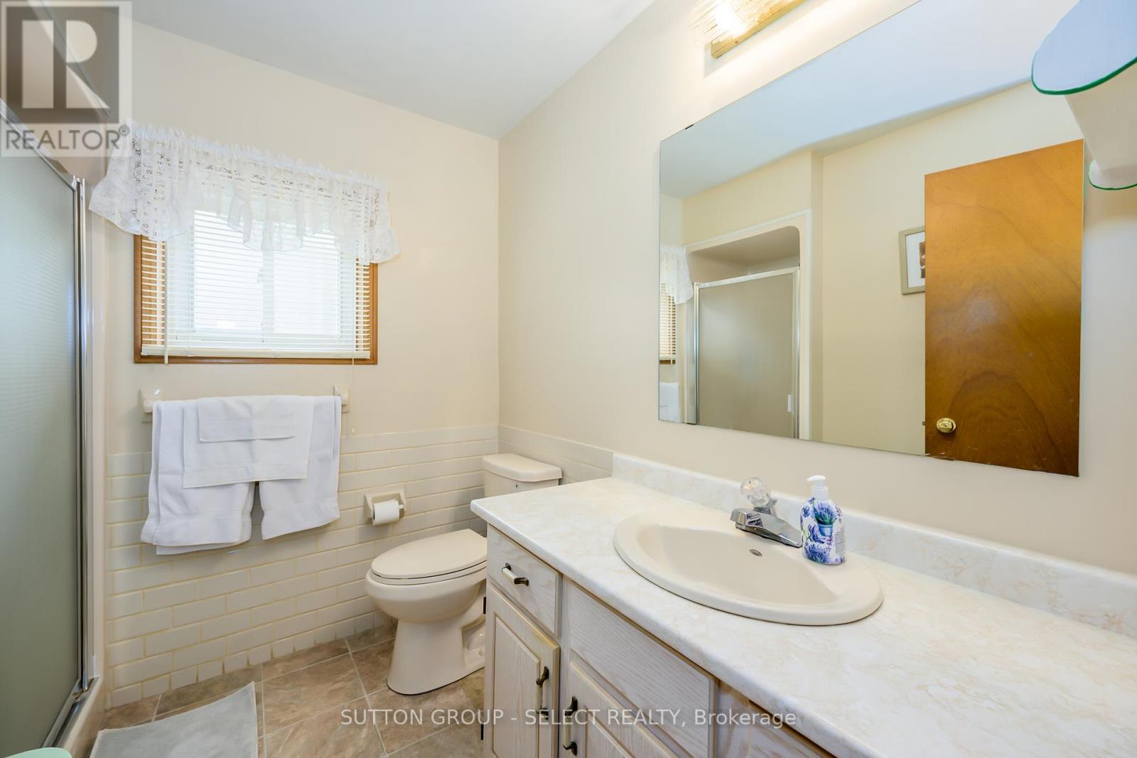 56 Buchan Road, London East, Ontario  N5V 1L2 - Photo 33 - X12926400