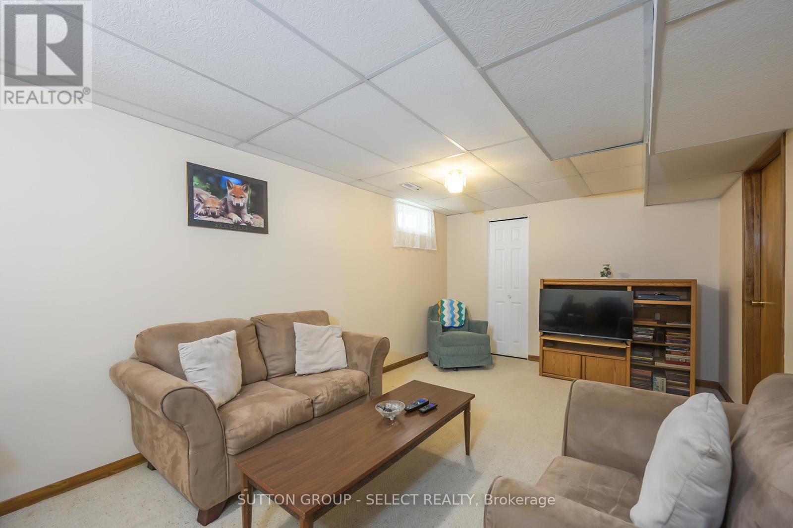 56 Buchan Road, London East, Ontario  N5V 1L2 - Photo 35 - X12926400