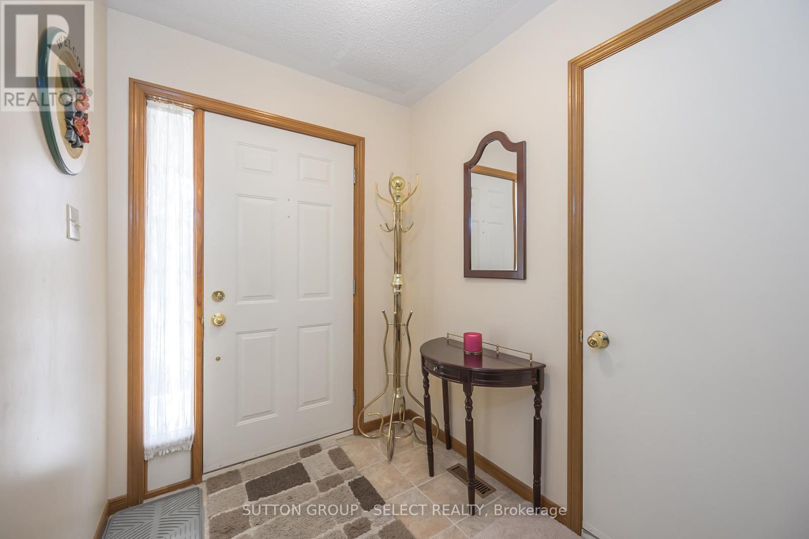 56 Buchan Road, London East, Ontario  N5V 1L2 - Photo 8 - X12926400