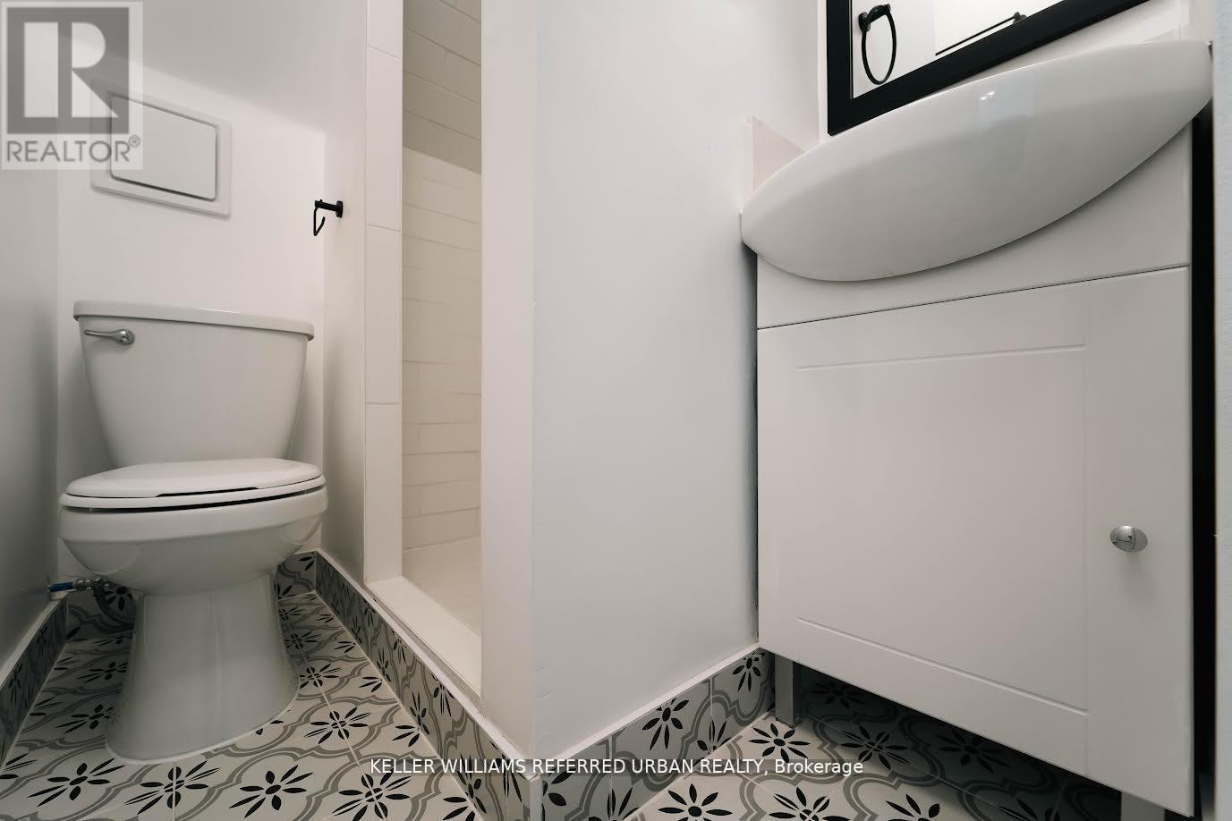 Upper - 1182 Ossington Avenue, Toronto (Wychwood), Ontario  M6G 3W1 - Photo 16 - C12926308