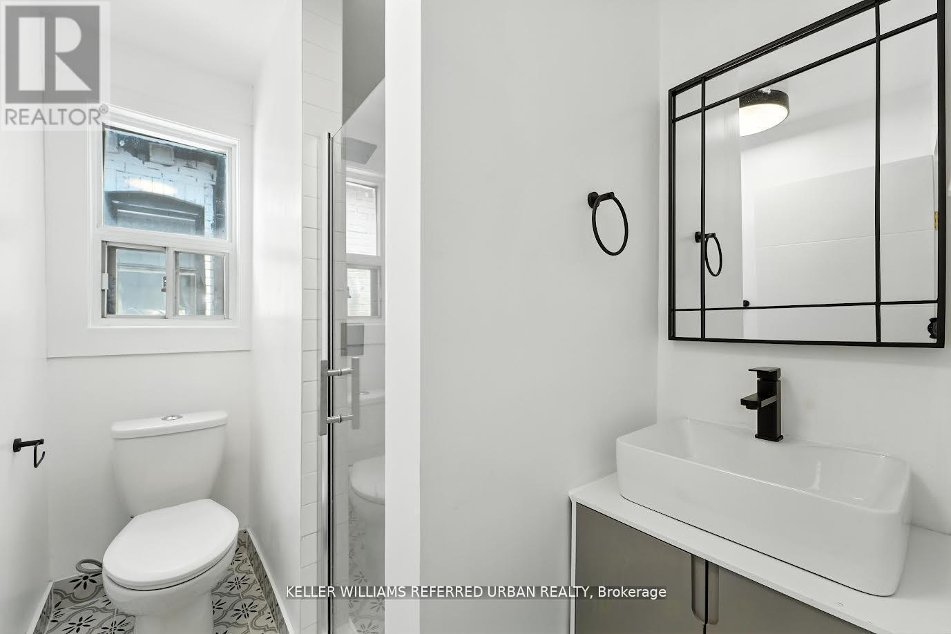 Upper - 1182 Ossington Avenue, Toronto (Wychwood), Ontario  M6G 3W1 - Photo 18 - C12926308