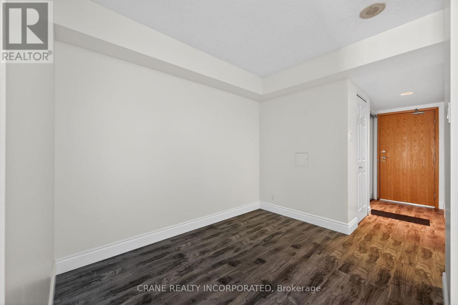 1605 - 77 Harbour Square, Toronto (Waterfront Communities), Ontario  M5J 2S2 - Photo 20 - C12926370