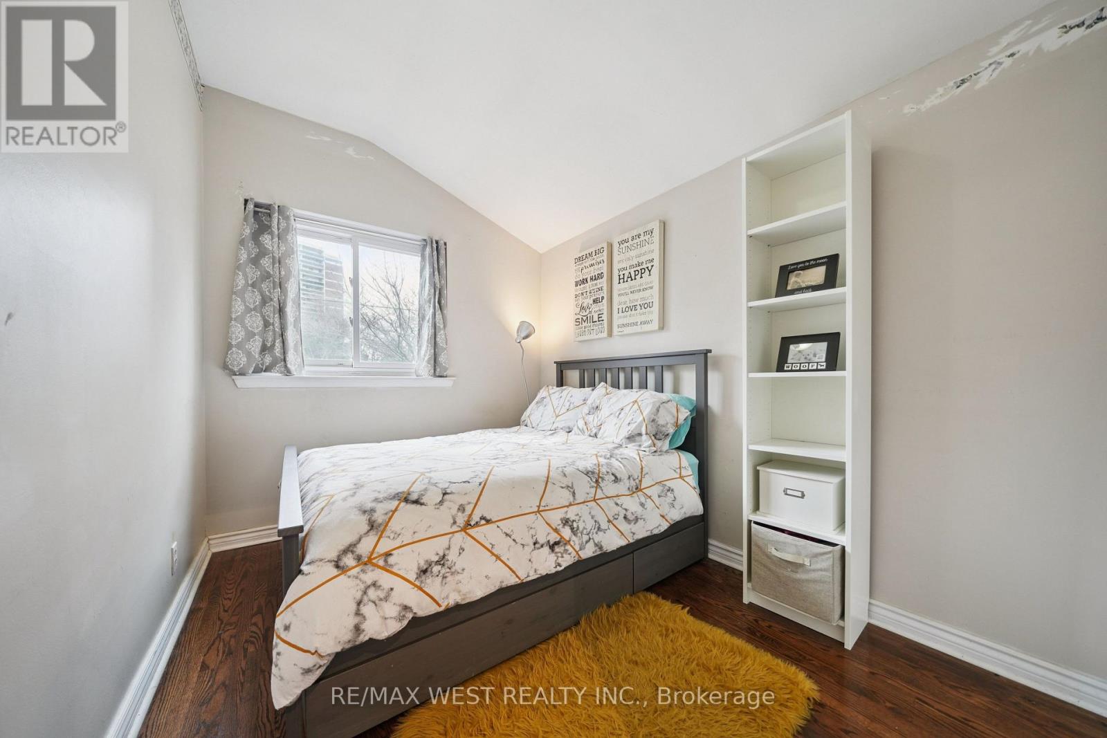 2 Lisburn Crescent, Toronto, Ontario  M2J 2Z5 - Photo 6 - C12926386