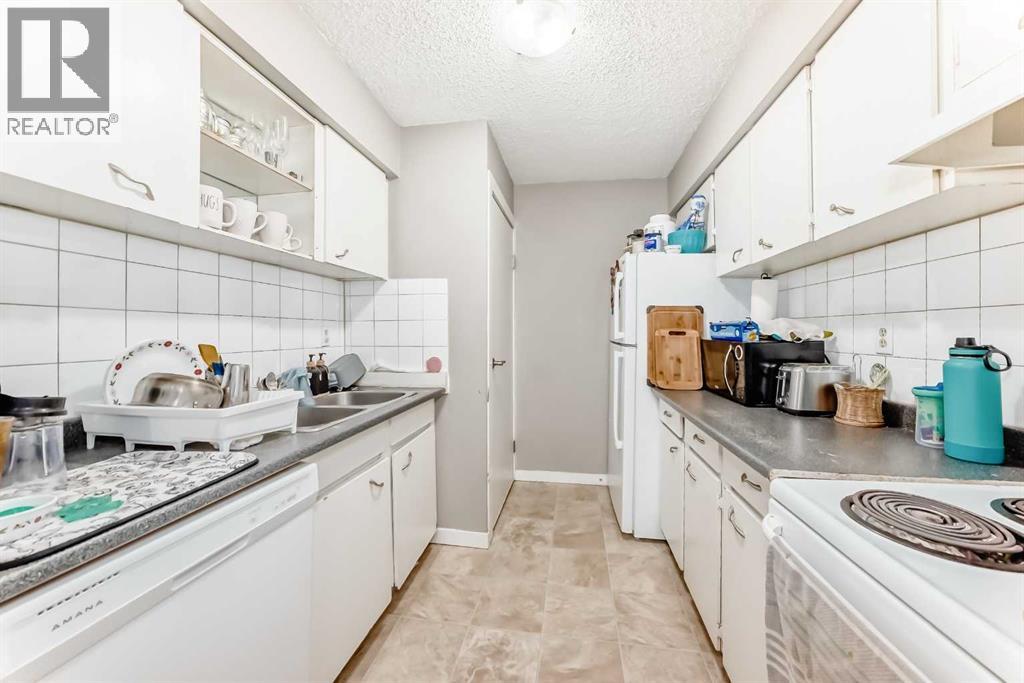 Unit 3, 4611 50 Street, Red Deer, Alberta  T4N 2C2 - Photo 9 - A2282766