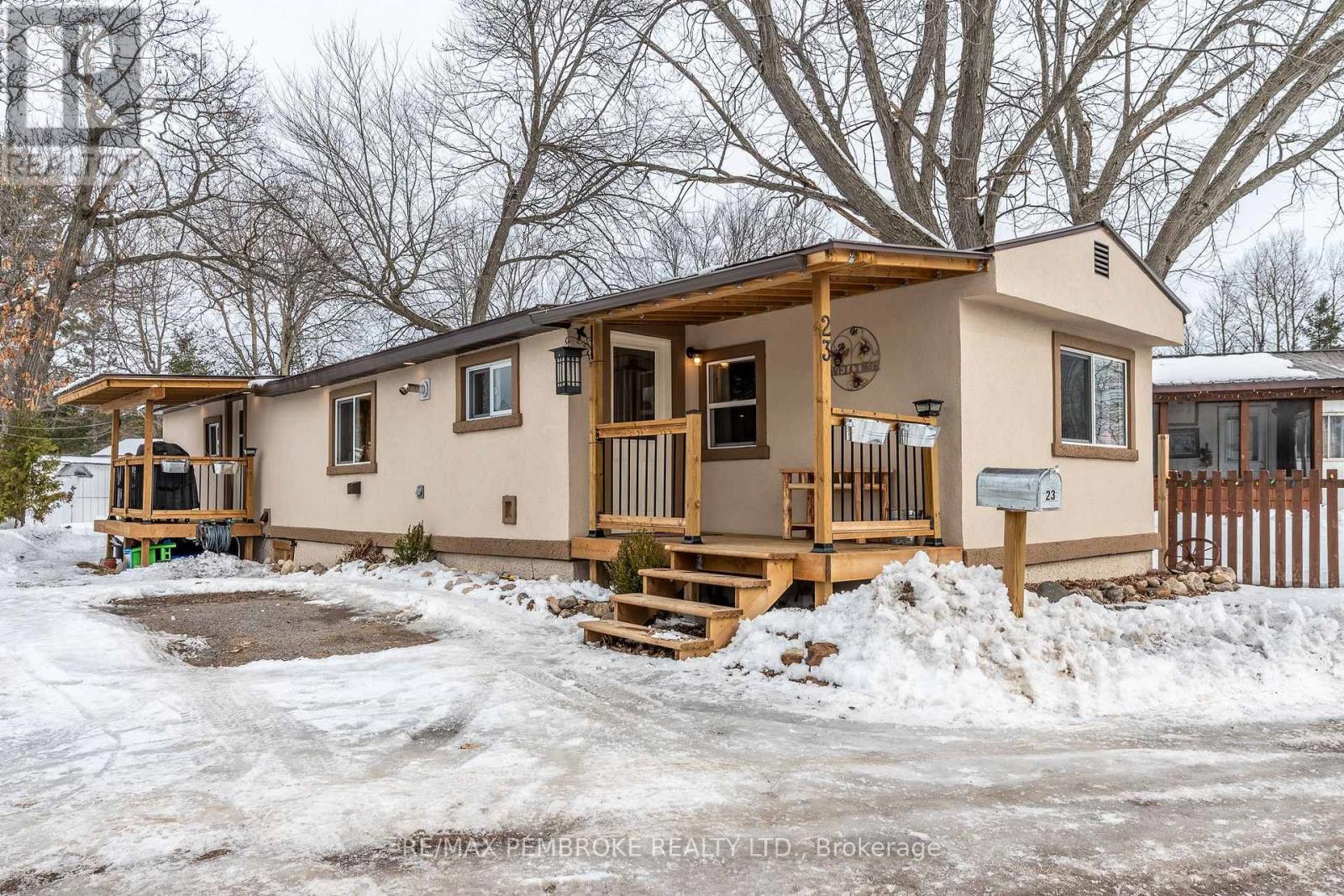 23 PINEHURST ESTATES, Petawawa, Ontario