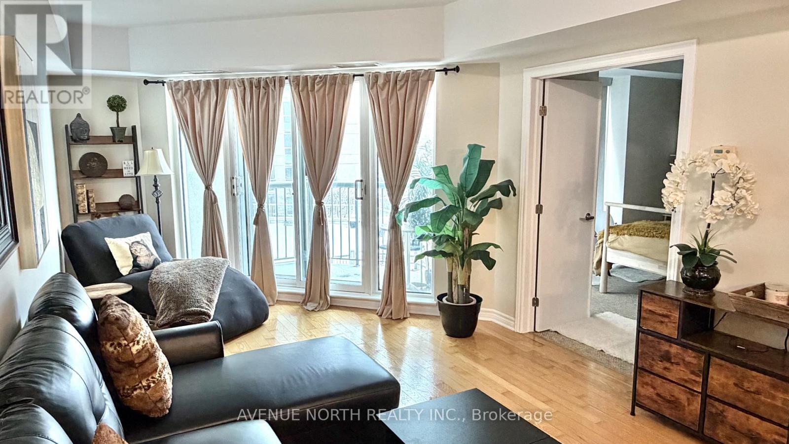 411 - 200 Rideau Street, Ottawa, Ontario  K1N 5Y1 - Photo 10 - X12926228