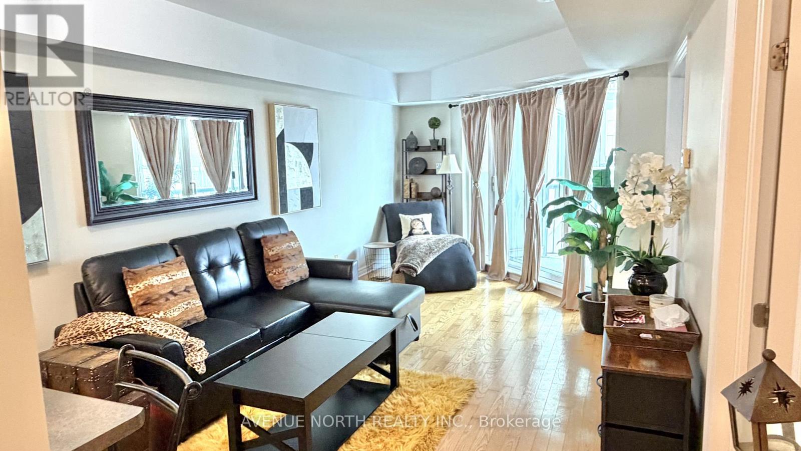 411 - 200 Rideau Street, Ottawa, Ontario  K1N 5Y1 - Photo 12 - X12926228