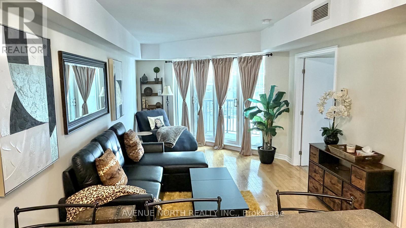 411 - 200 Rideau Street, Ottawa, Ontario  K1N 5Y1 - Photo 8 - X12926228