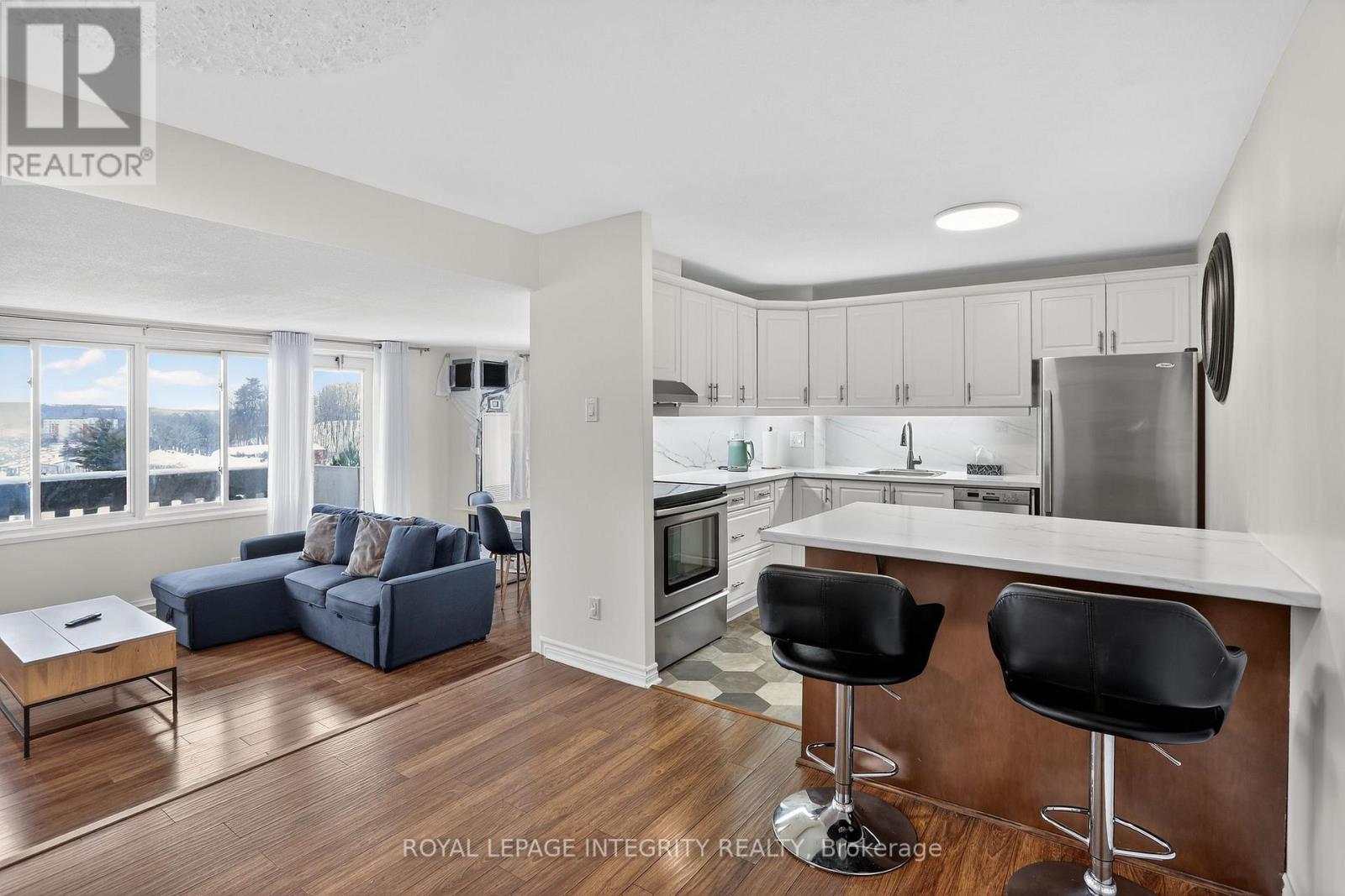 605 - 1599 Lassiter Terrace, Ottawa, Ontario  K1J 8R6 - Photo 4 - X12926238