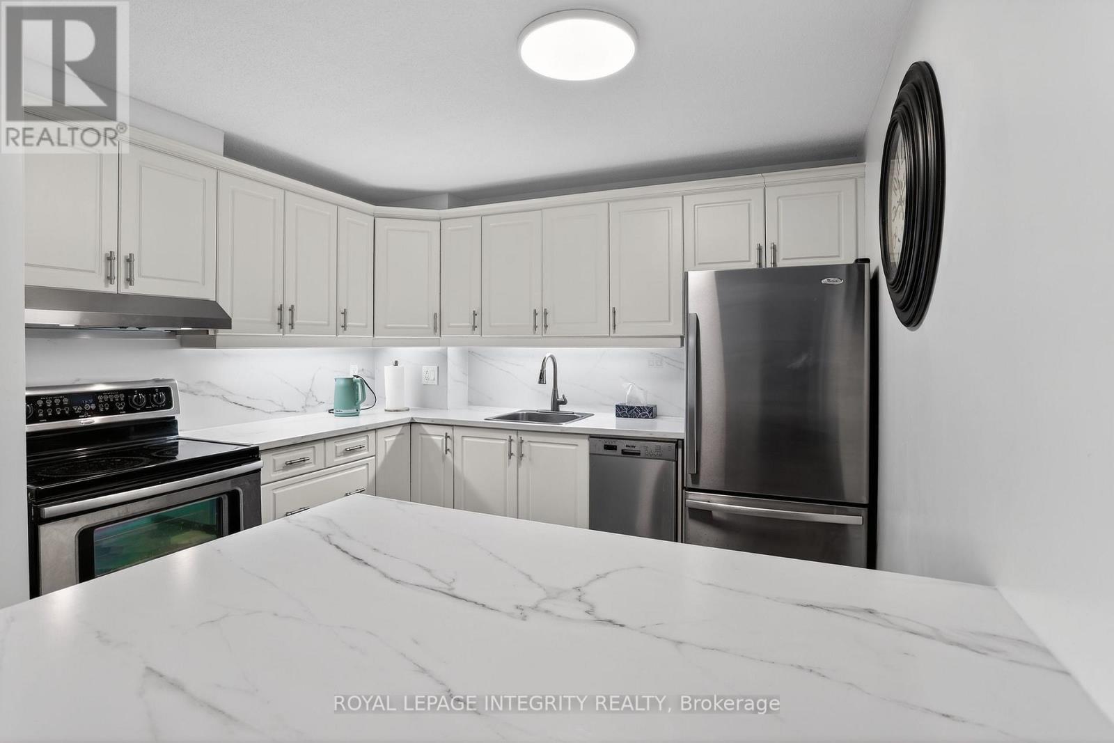 605 - 1599 Lassiter Terrace, Ottawa, Ontario  K1J 8R6 - Photo 9 - X12926238