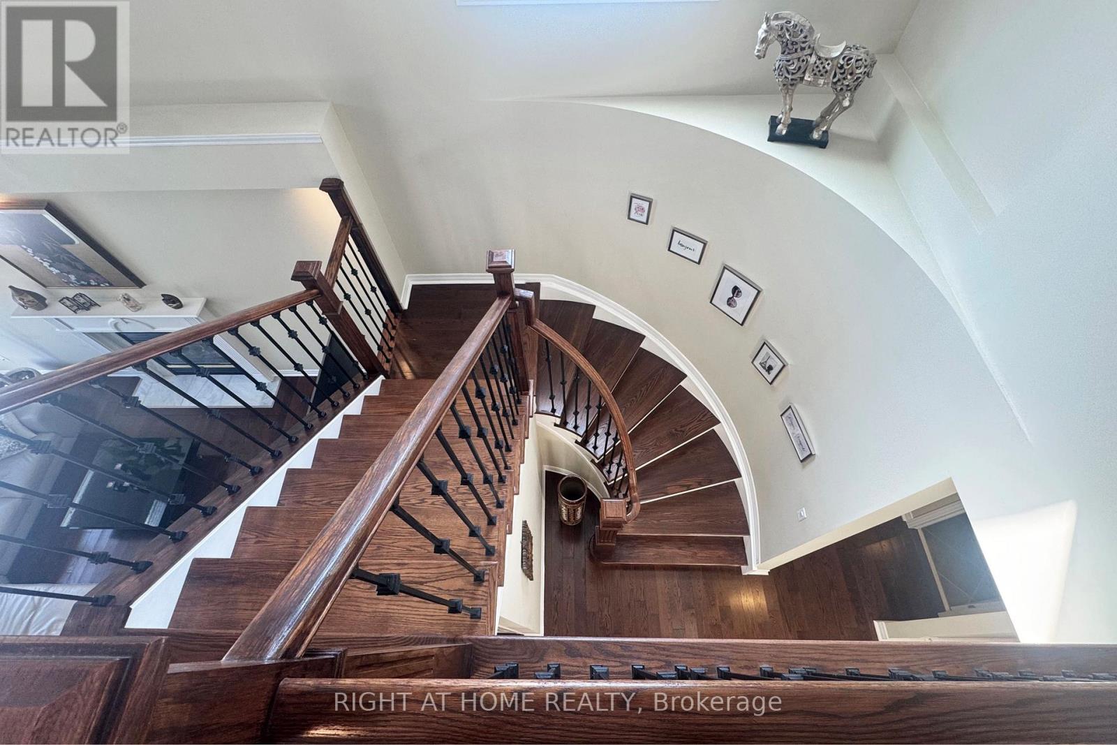 20 Evanshen Crescent, Ottawa, Ontario  K2K 2Z6 - Photo 26 - X12926314