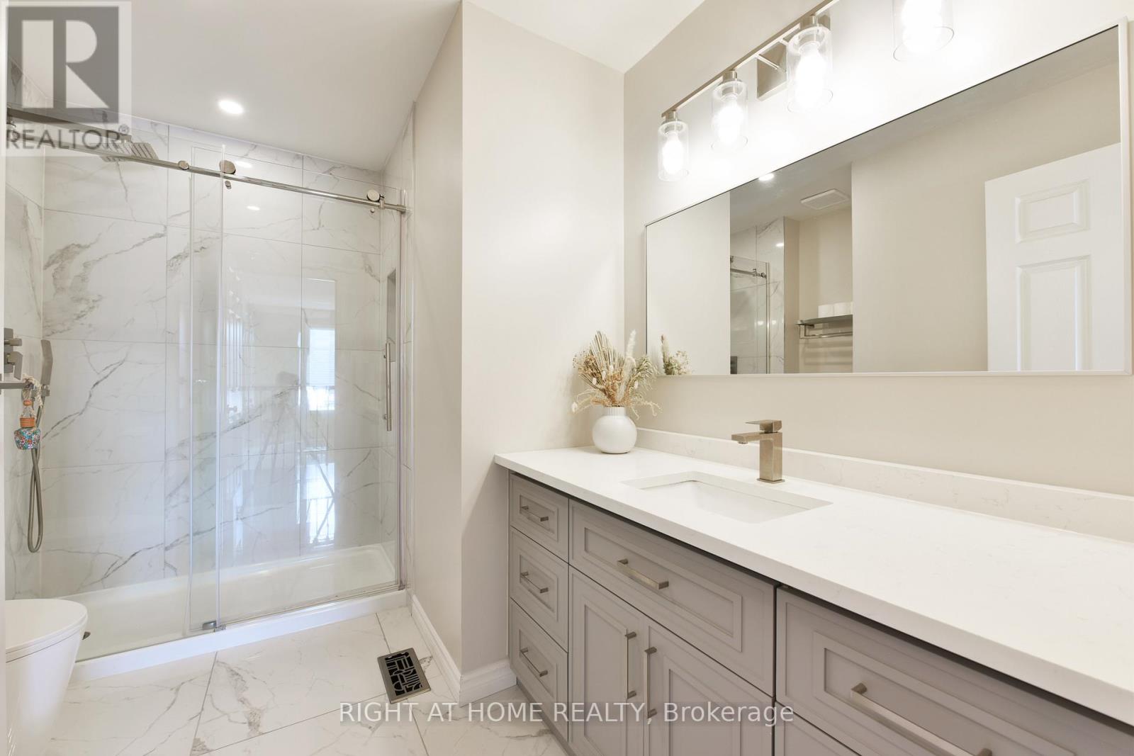 20 Evanshen Crescent, Ottawa, Ontario  K2K 2Z6 - Photo 41 - X12926314