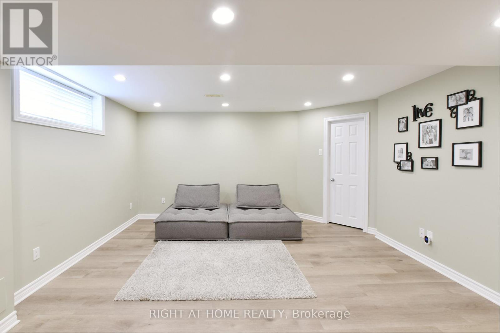 20 Evanshen Crescent, Ottawa, Ontario  K2K 2Z6 - Photo 43 - X12926314