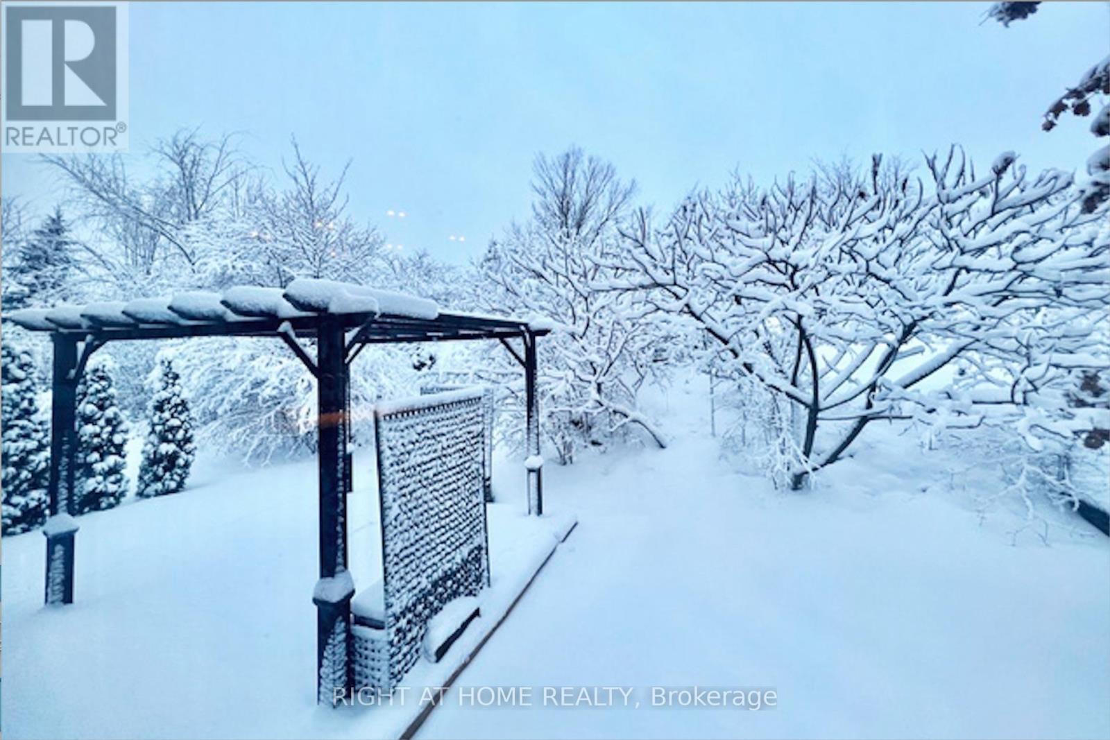 20 Evanshen Crescent, Ottawa, Ontario  K2K 2Z6 - Photo 48 - X12926314