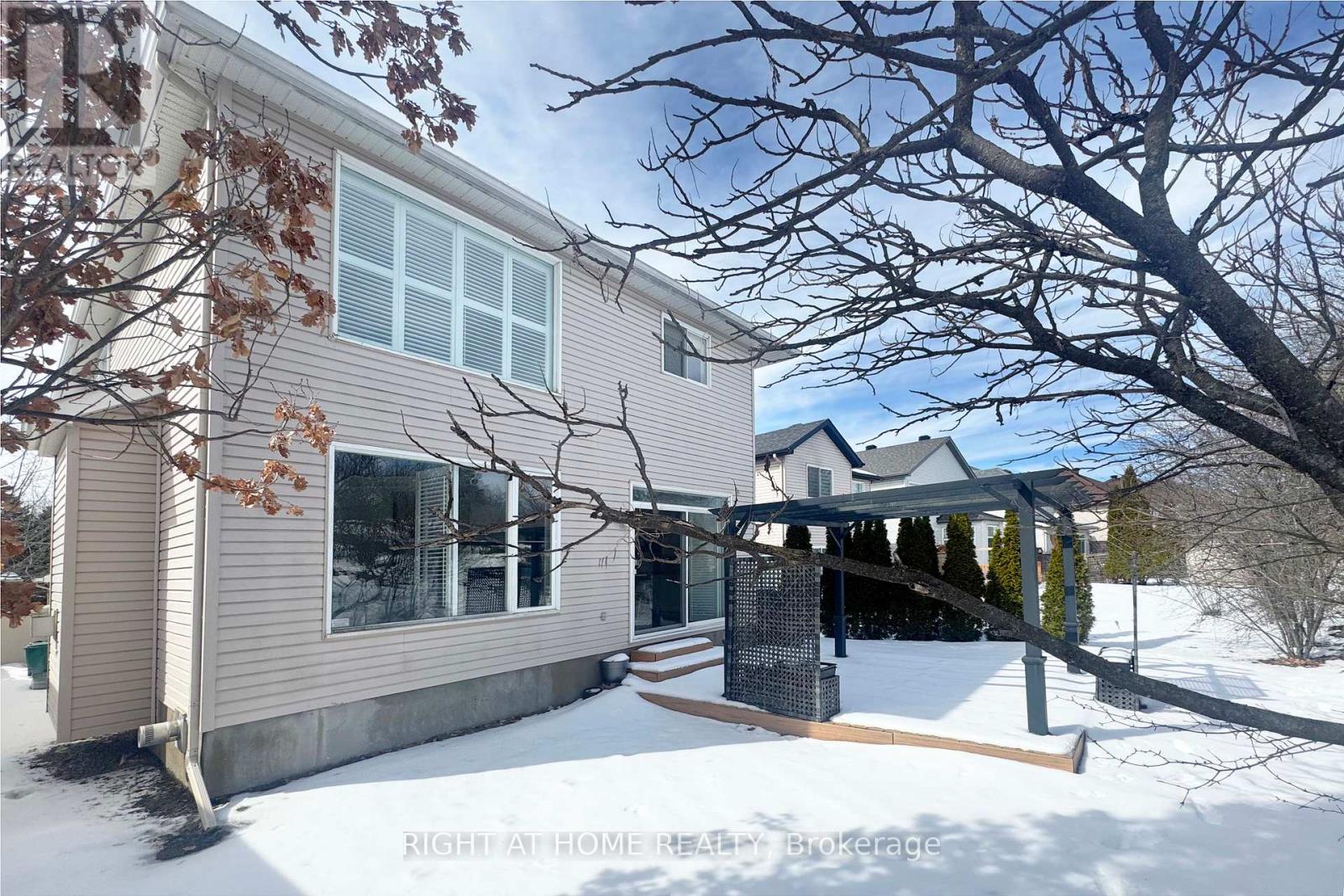 20 Evanshen Crescent, Ottawa, Ontario  K2K 2Z6 - Photo 49 - X12926314