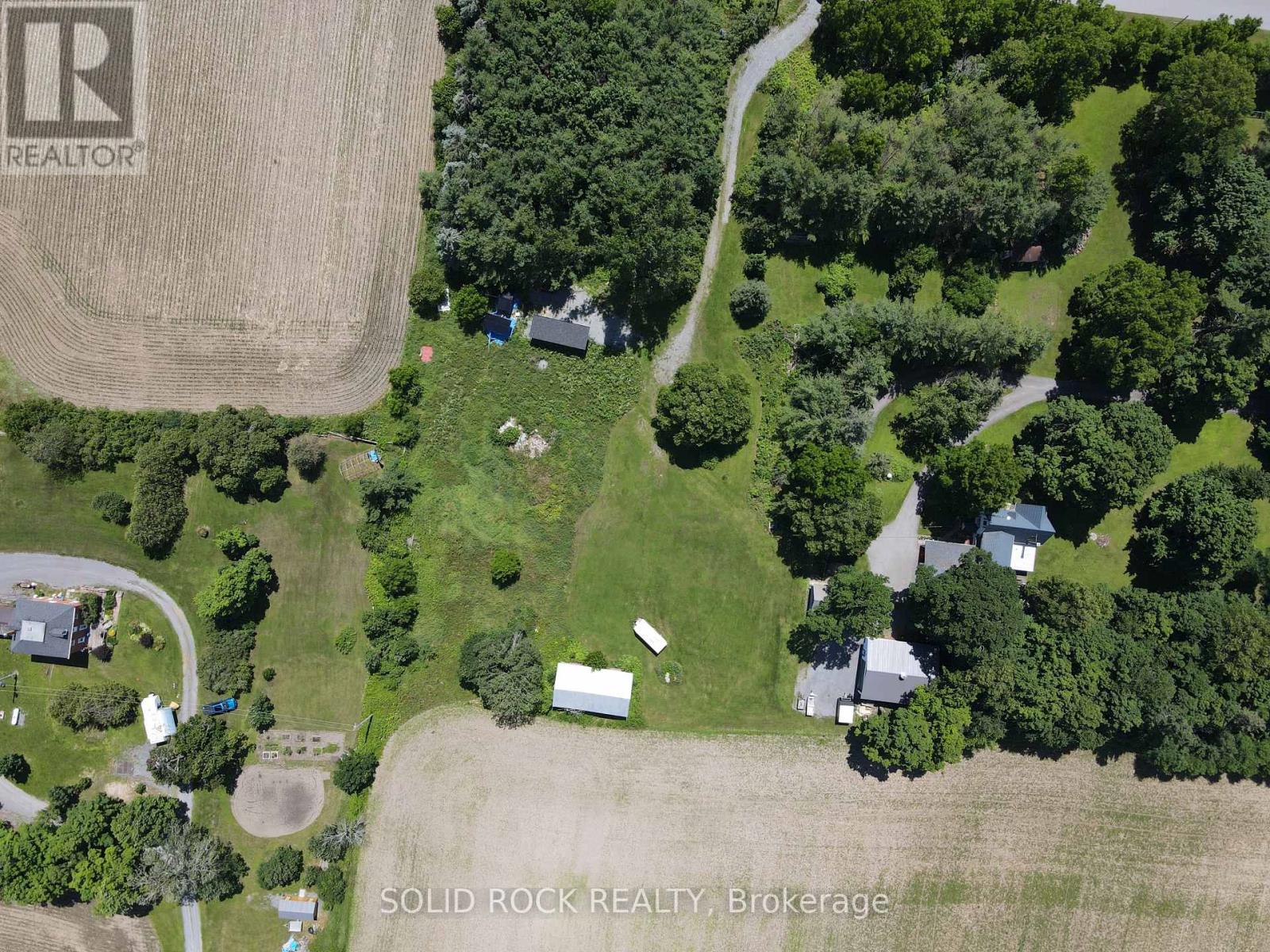 202 Highfield Crescent, Beckwith, Ontario  K7C 3P2 - Photo 2 - X12926326