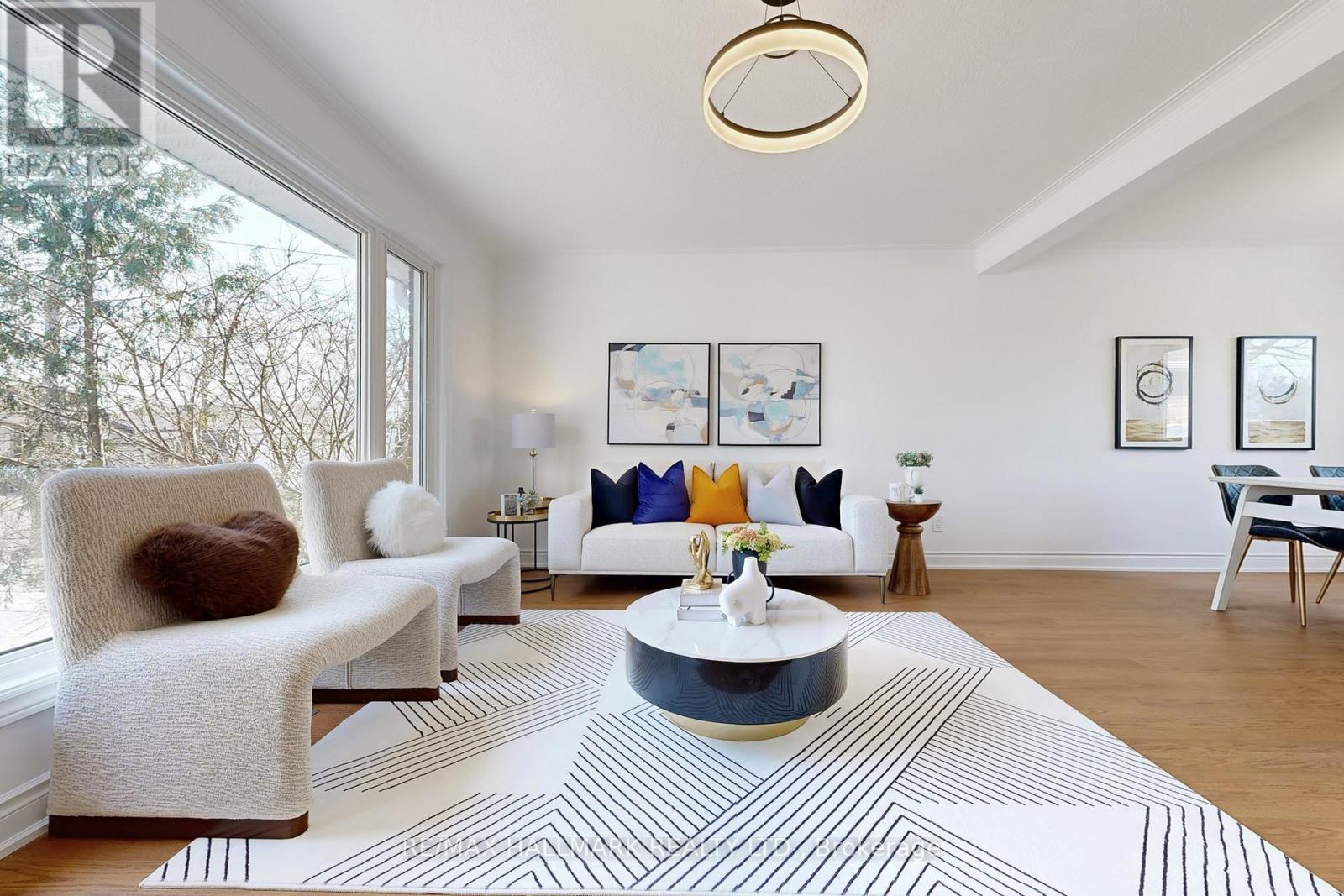 16 Marchington Circle, Toronto (Wexford-Maryvale), Ontario  M1R 3M4 - Photo 3 - E12926234