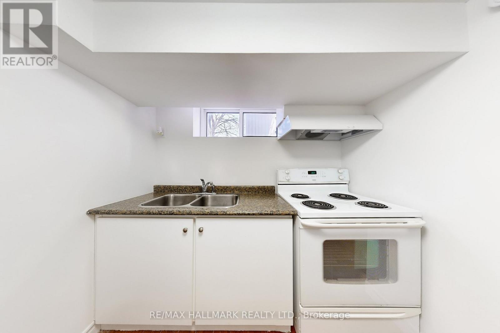 16 Marchington Circle, Toronto (Wexford-Maryvale), Ontario  M1R 3M4 - Photo 31 - E12926234