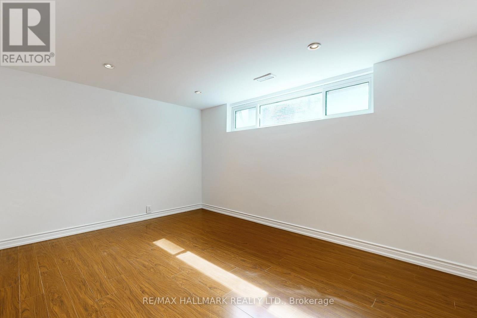 16 Marchington Circle, Toronto (Wexford-Maryvale), Ontario  M1R 3M4 - Photo 35 - E12926234