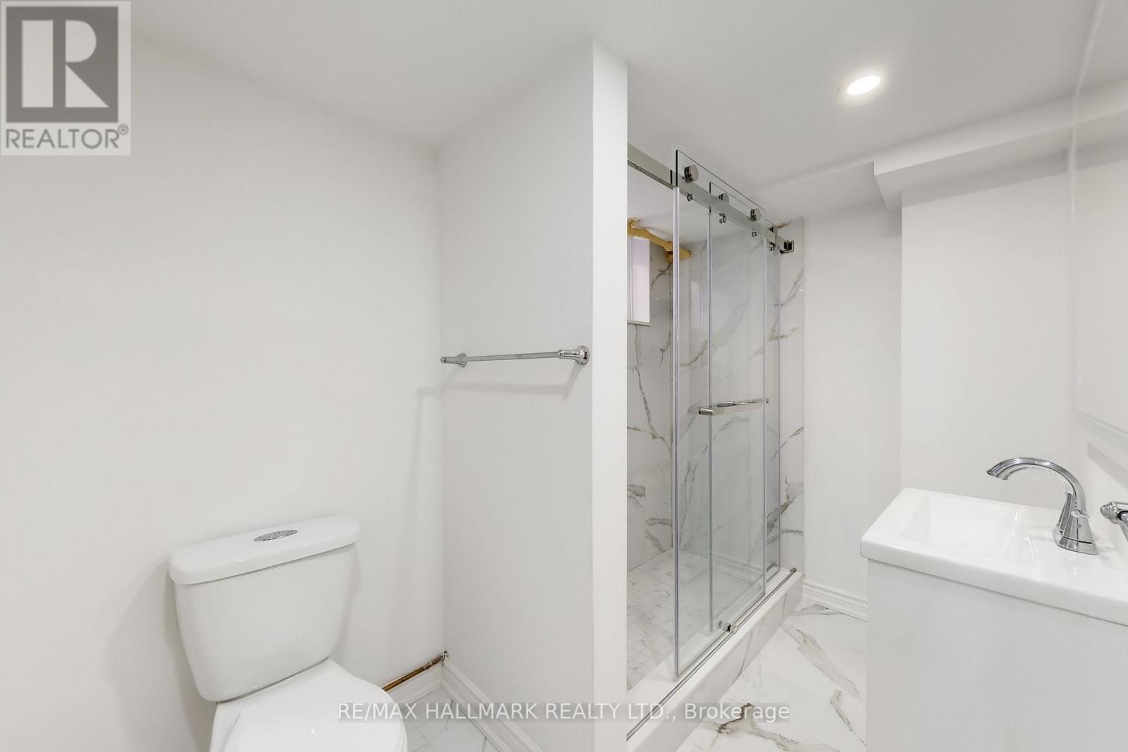 16 Marchington Circle, Toronto (Wexford-Maryvale), Ontario  M1R 3M4 - Photo 38 - E12926234