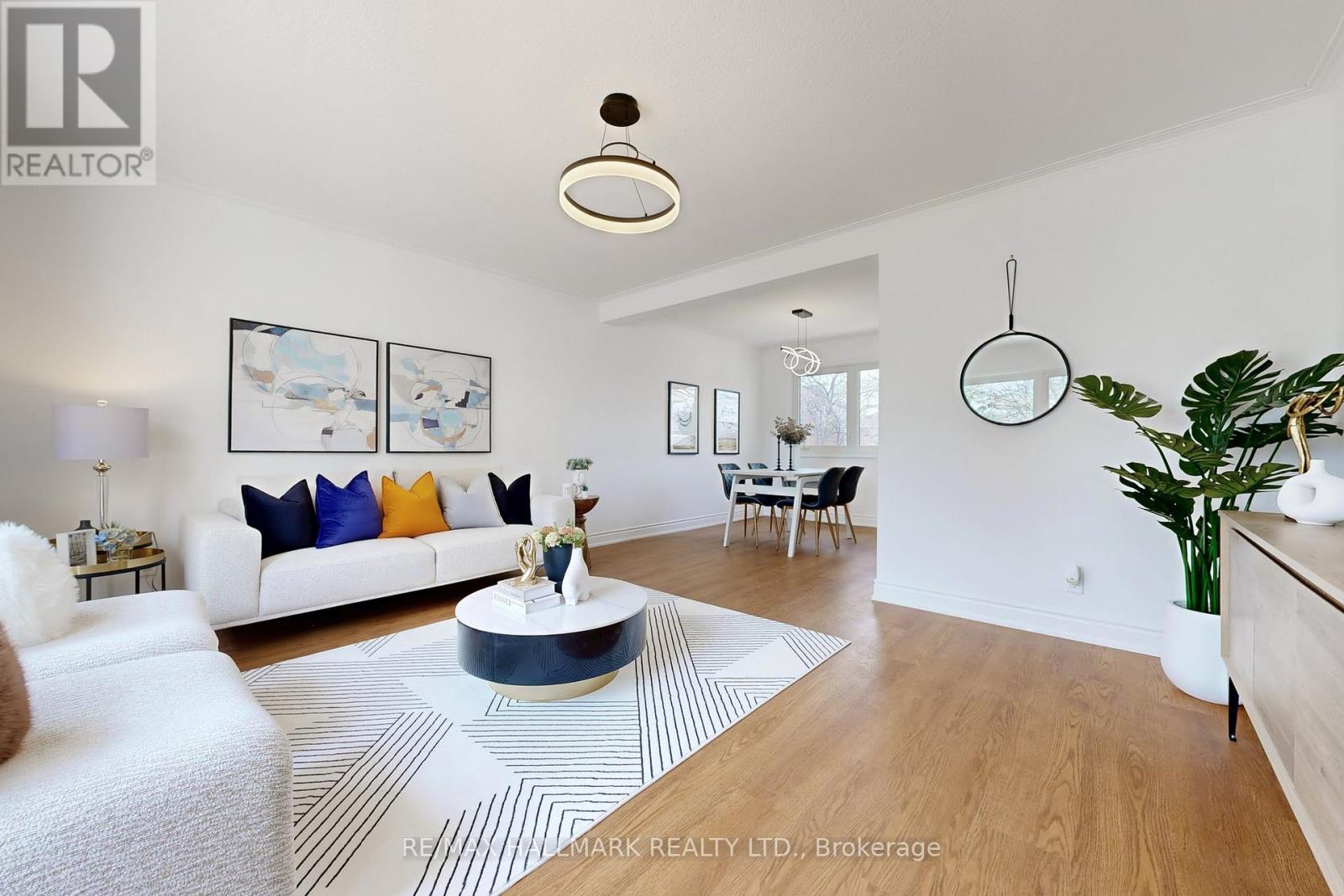 16 Marchington Circle, Toronto (Wexford-Maryvale), Ontario  M1R 3M4 - Photo 4 - E12926234