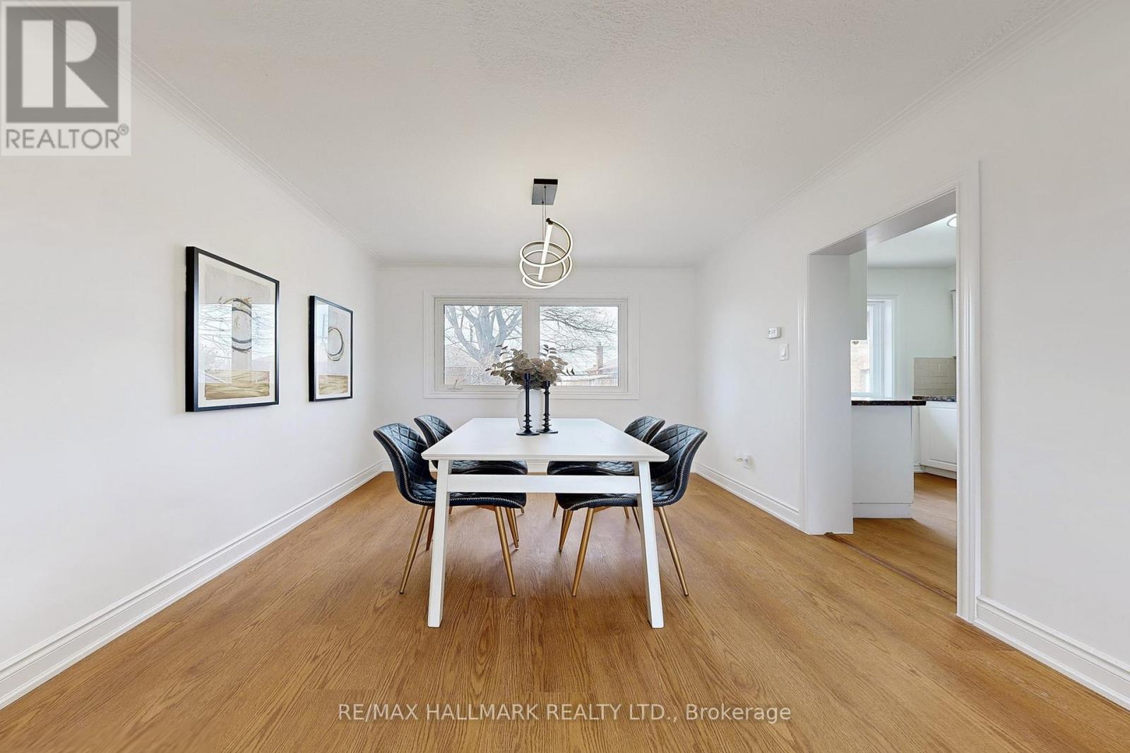 16 Marchington Circle, Toronto (Wexford-Maryvale), Ontario  M1R 3M4 - Photo 7 - E12926234