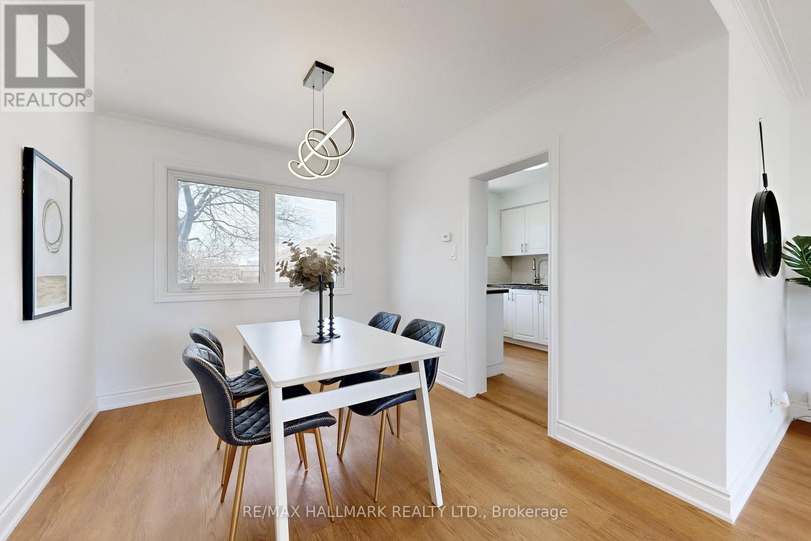 16 Marchington Circle, Toronto (Wexford-Maryvale), Ontario  M1R 3M4 - Photo 9 - E12926234