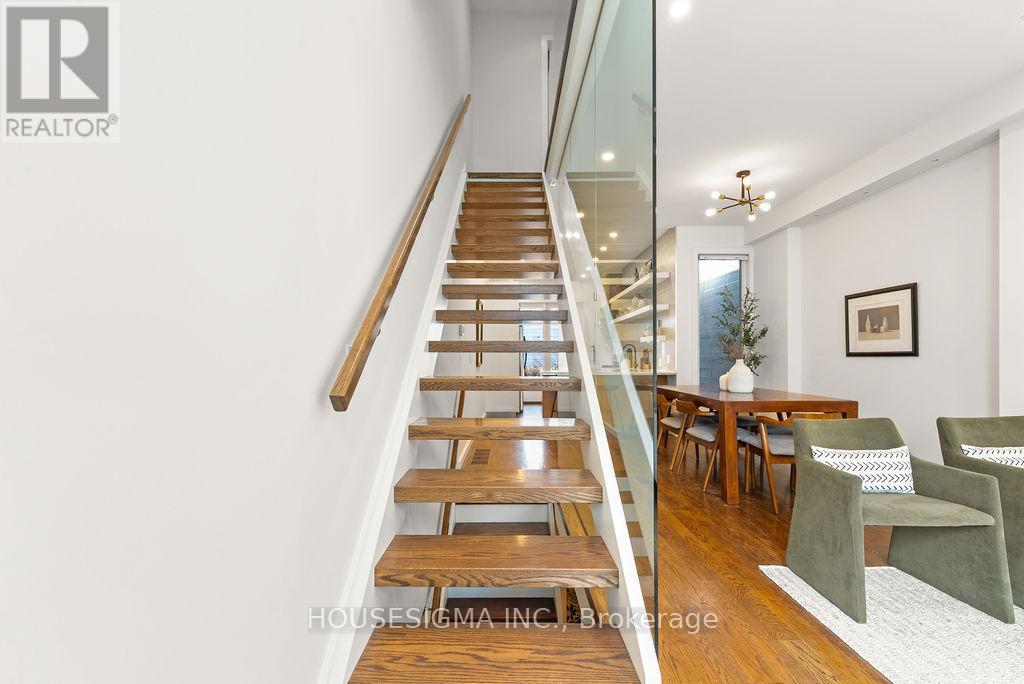 42 Allen Avenue, Toronto, Ontario  M4M 1T4 - Photo 18 - E12926242