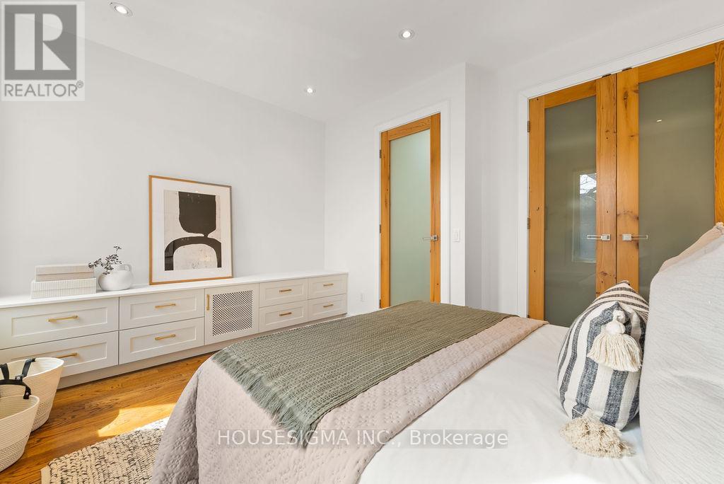 42 Allen Avenue, Toronto, Ontario  M4M 1T4 - Photo 21 - E12926242