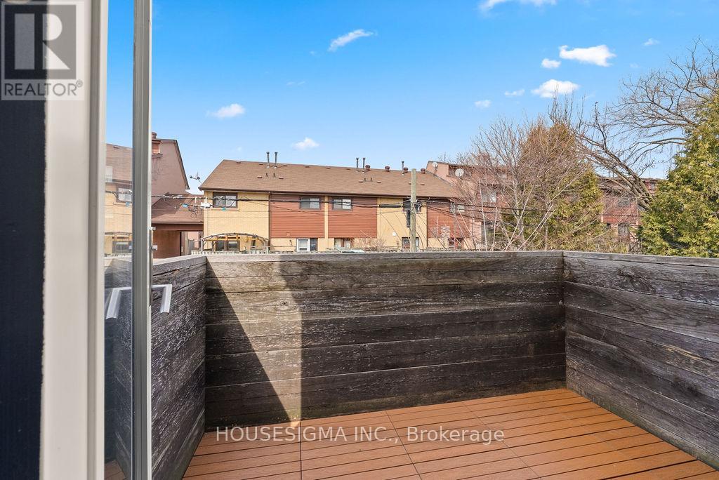 42 Allen Avenue, Toronto, Ontario  M4M 1T4 - Photo 24 - E12926242