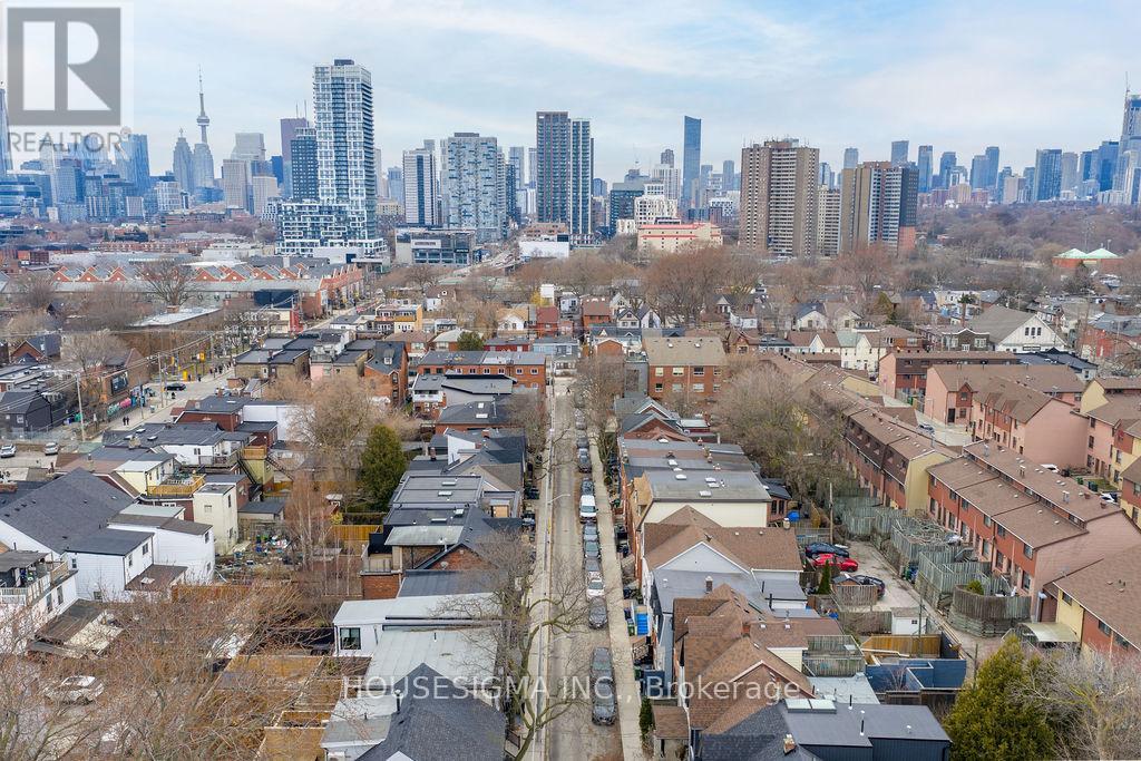 42 Allen Avenue, Toronto, Ontario  M4M 1T4 - Photo 45 - E12926242