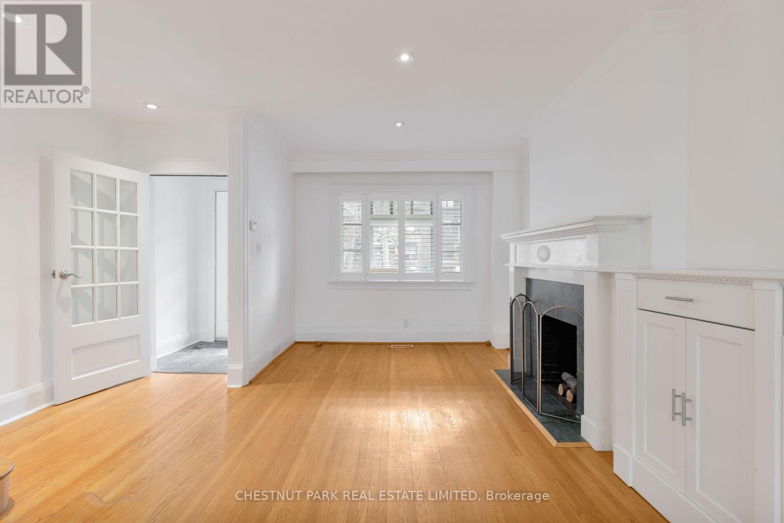 126 Browning Avenue, Toronto, Ontario  M4K 1W3 - Photo 6 - E12926292