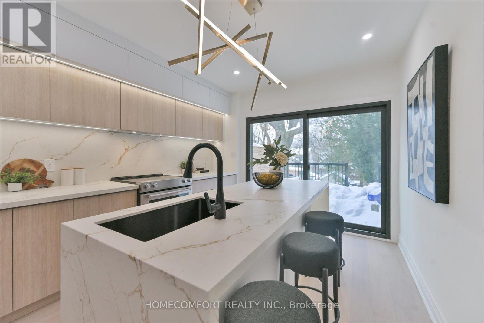 192 Waverley Road, Toronto (The Beaches), Ontario  M4L 3T3 - Photo 13 - E12926420