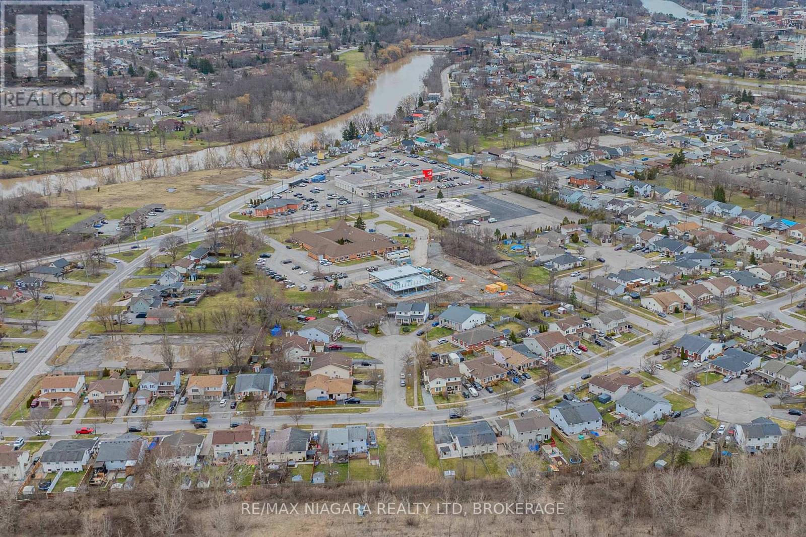 9 Joshua Court, Welland, Ontario  L3C 7E3 - Photo 39 - X12926296