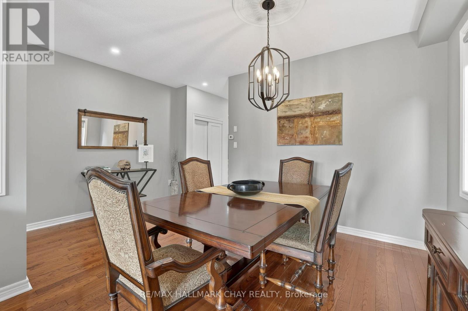 110 Birkshire Drive, Aurora, Ontario  L4G 7R6 - Photo 15 - N12926260